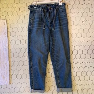Hollister Balloon Jeans 5R 27W